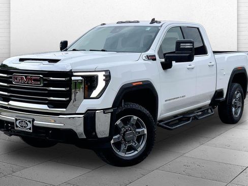 Used 2024 GMC Sierra 2500 SLE w/ SLE Value Package; AWD/4WD image 13