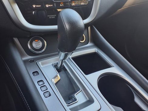 Used 2022 Nissan Murano S image 18