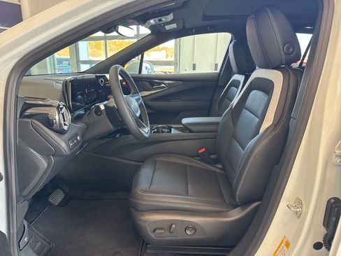 New 2026 Chevrolet Blazer EV LT image 17