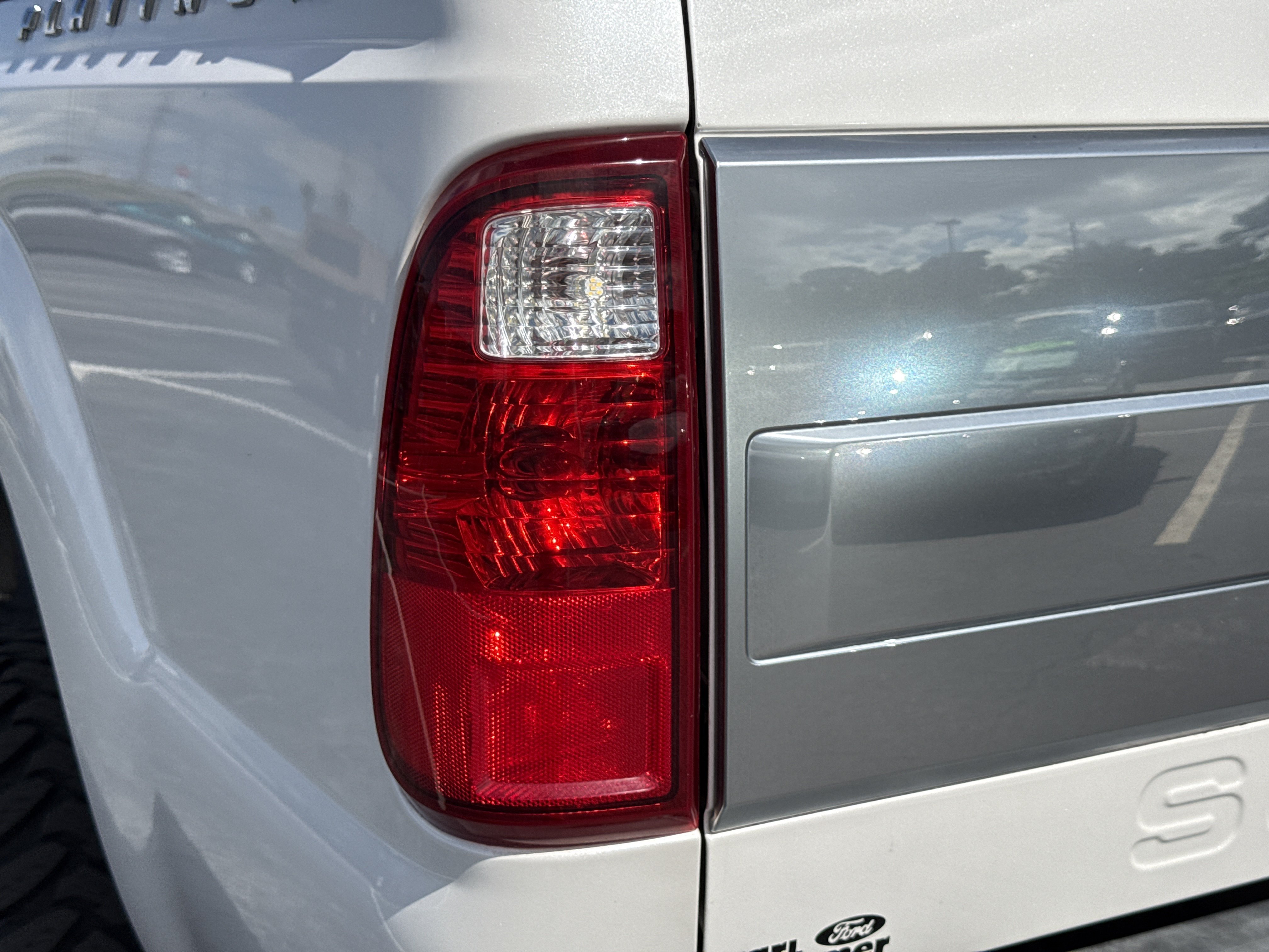Used 2015 Ford F250 Platinum AWD/4WD image 8