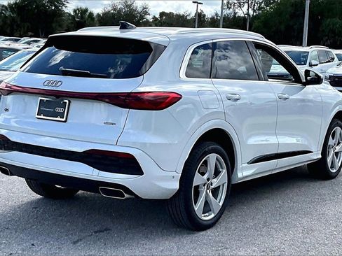 Certified 2025 Audi Q5 Premium Plus w/ Premium Plus image 5