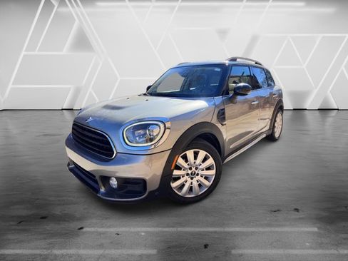 Used 2018 MINI Cooper Countryman FWD image 1