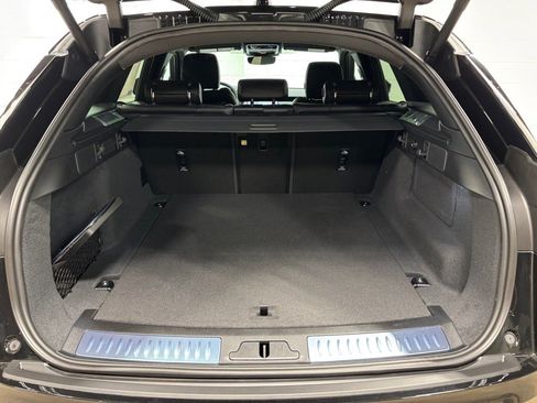 New 2026 Land Rover Range Rover Velar Dynamic SE image 41