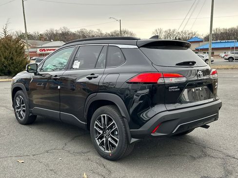 New 2026 Toyota Corolla Cross XLE image 3
