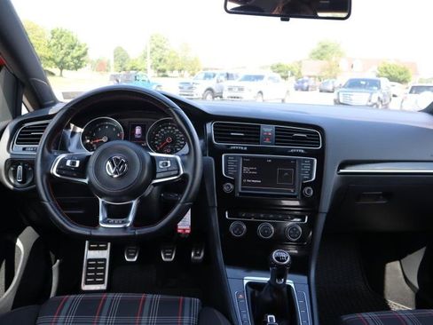 Used 2017 Volkswagen GTI S FWD image 11