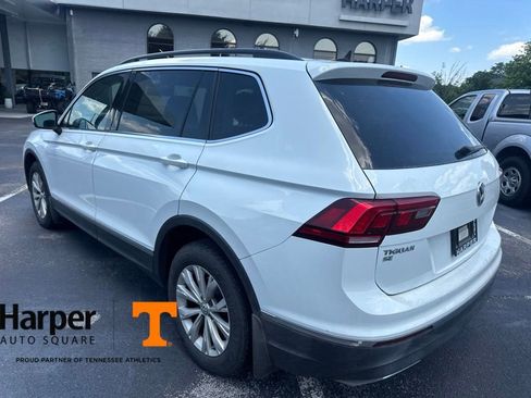 Used 2018 Volkswagen Tiguan SE w/ Panoramic Sunroof Package AWD/4WD image 3