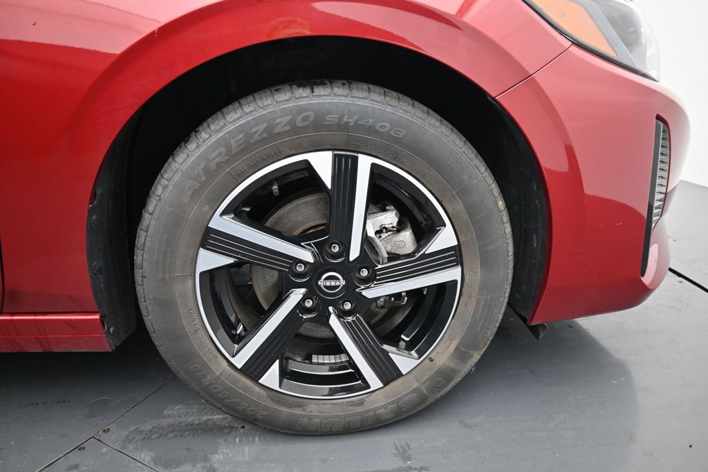 Used 2024 Nissan Sentra SV FWD image 11
