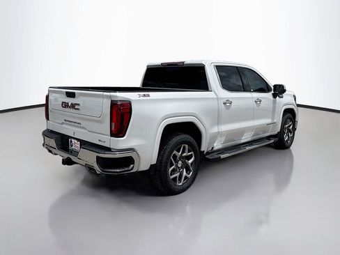 Used 2024 GMC Sierra 1500 SLT AWD/4WD image 7