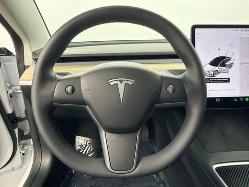Used 2022 Tesla Model 3 Long Range AWD/4WD image 27