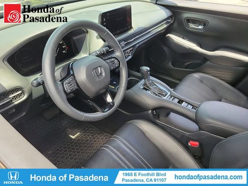 Used 2024 Honda HR-V EX-L image 9