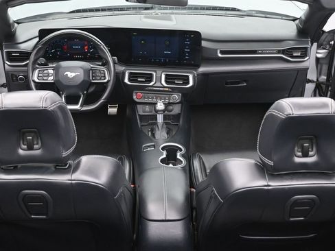 Used 2024 Ford Mustang Premium image 20