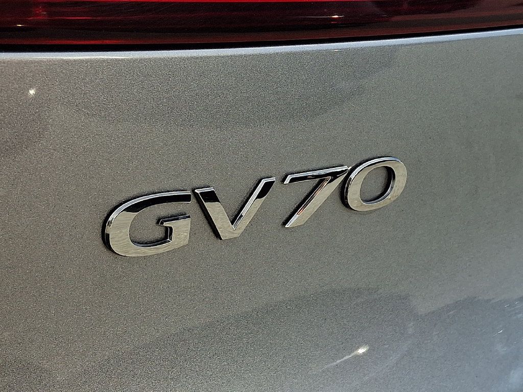 Used 2025 Genesis GV70 2.5T AWD/4WD image 32