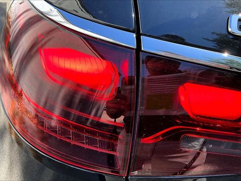 New 2026 Mercedes-Benz GLS 450 4MATIC image 6