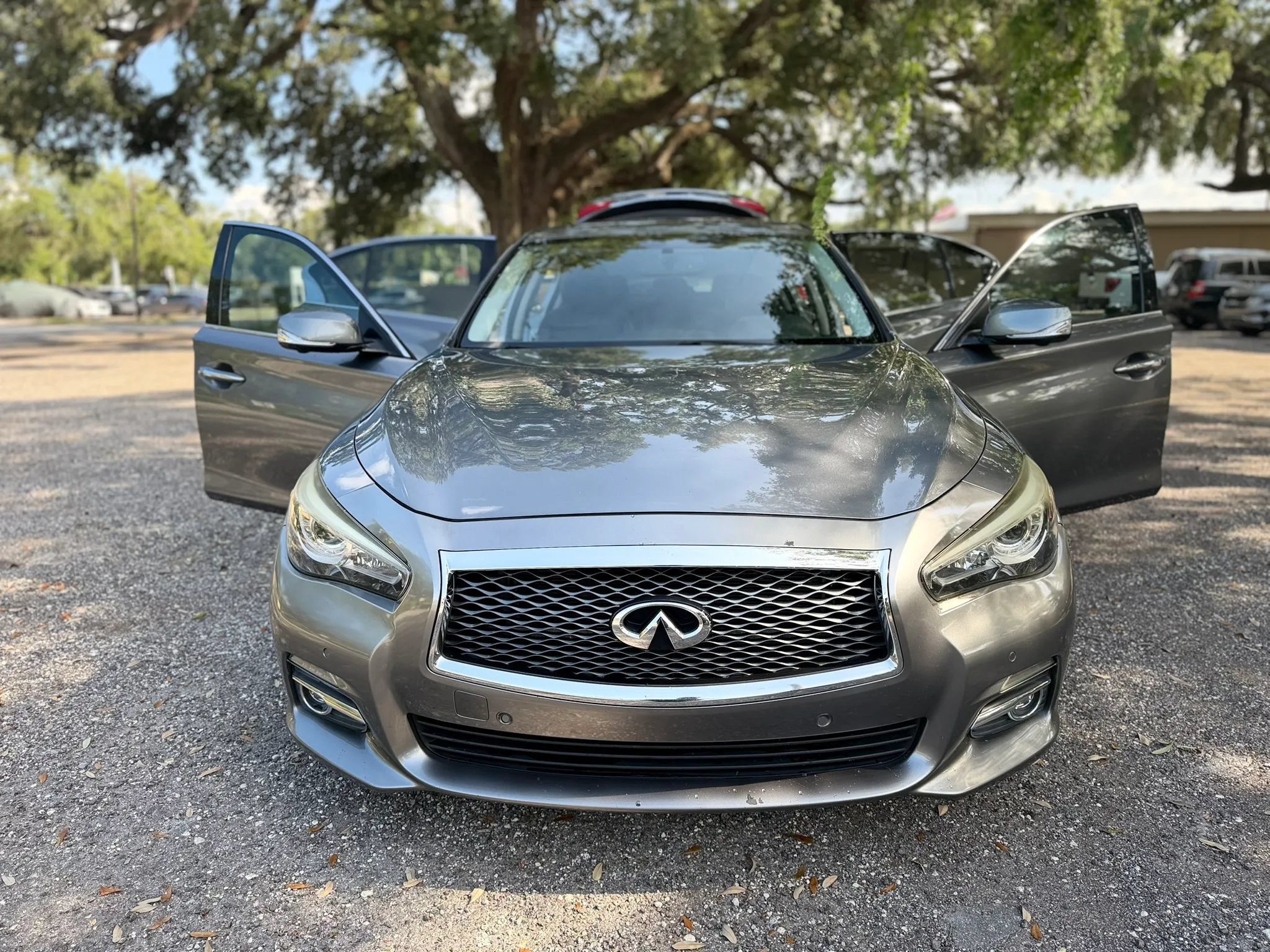 Used 2015 INFINITI Q50 Premium w/ Deluxe Touring Package RWD image 2