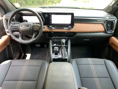 Used 2025 GMC Canyon AT4 AWD/4WD image 13