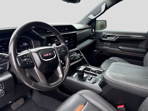 Used 2023 GMC Sierra 1500 AT4 w/ Technology Package AWD/4WD image 2