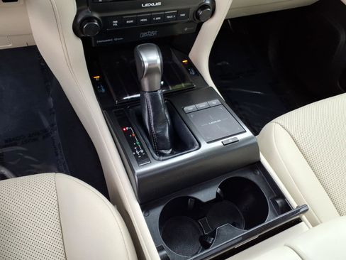 Used 2023 Lexus GX 460 Premium w/ Premium Plus Package image 9