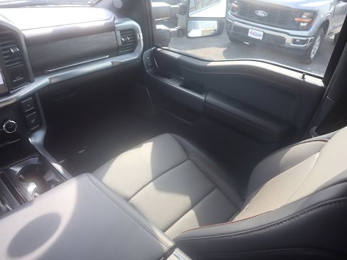 New 2025 Ford F150 Lariat w/ Equipment Group 501A Mid image 32