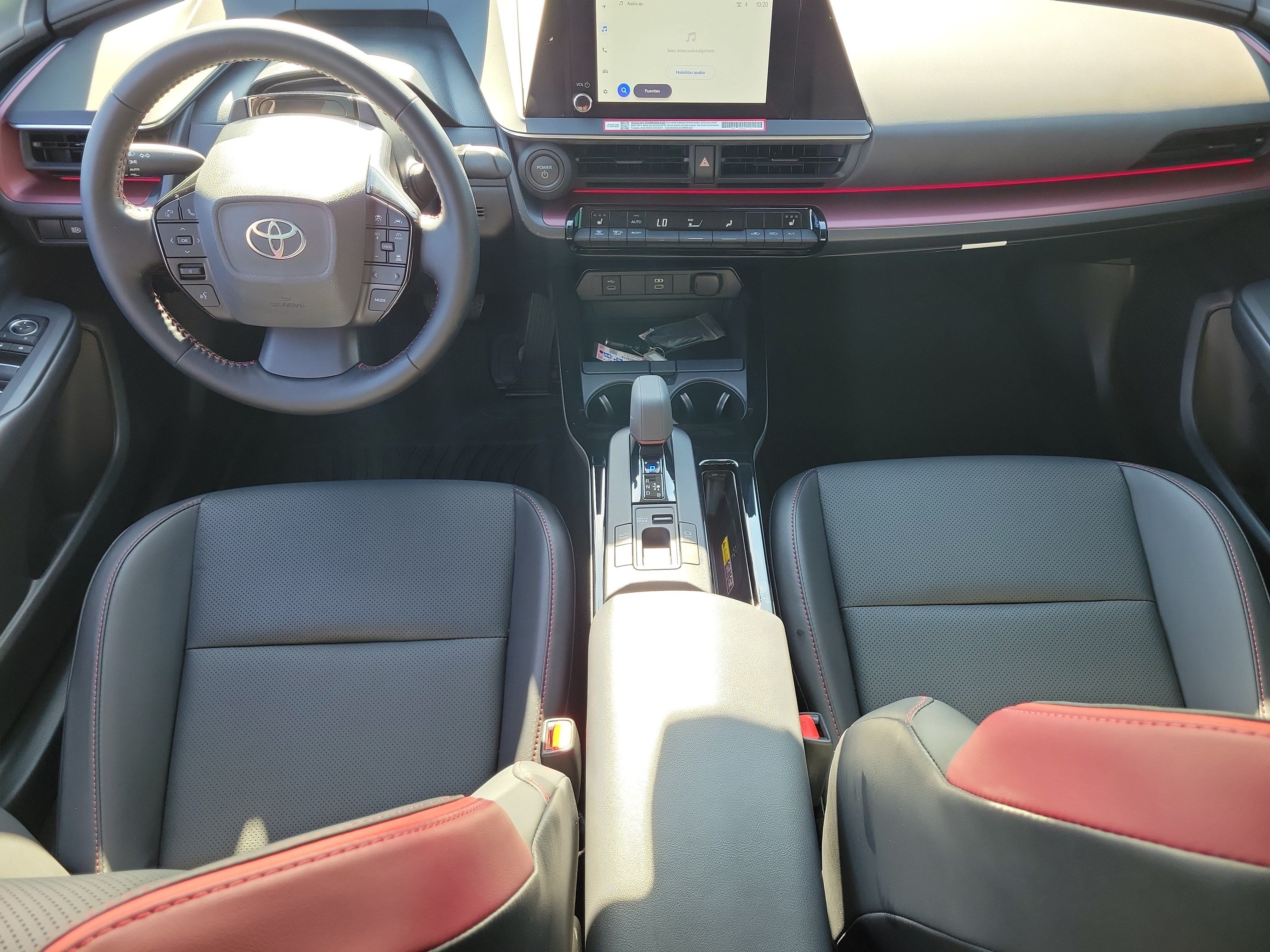 Used 2026 Toyota Prius Plug-In Hybrid FWD image 15