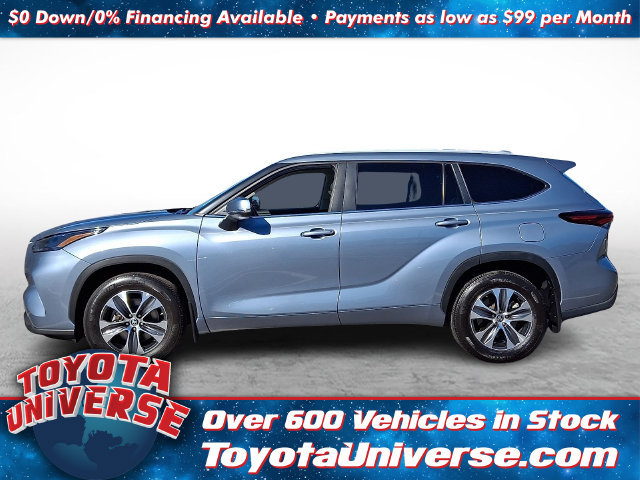 Used 2024 Toyota Highlander XLE AWD/4WD image 7