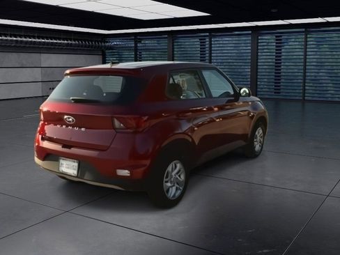 Used 2026 Hyundai Venue SE image 9