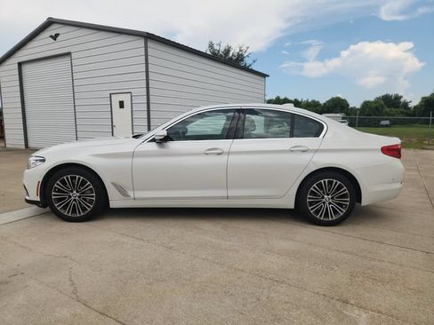 Used 2020 BMW 530i w/ Convenience Package RWD image 4