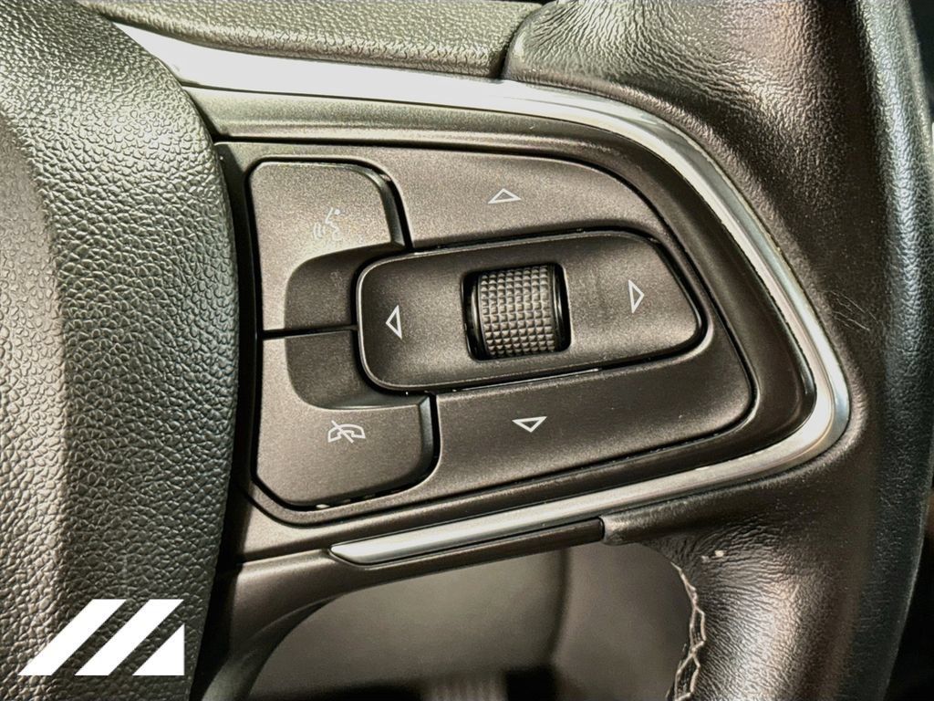 Used 2021 Buick Encore GX Essence w/ Advanced Technology Package AWD/4WD image 13