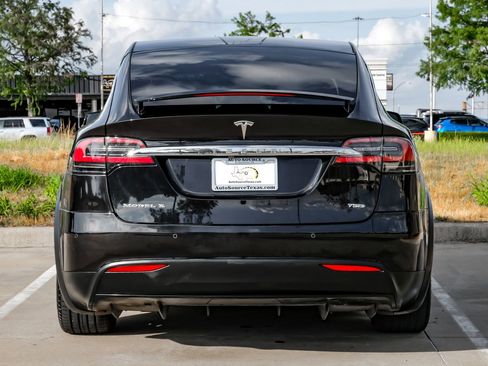 Used 2016 Tesla Model X 75D AWD/4WD image 9