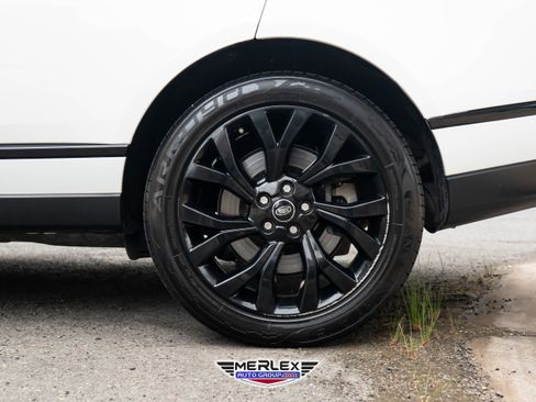 Used 2018 Land Rover Range Rover Supercharged image 12