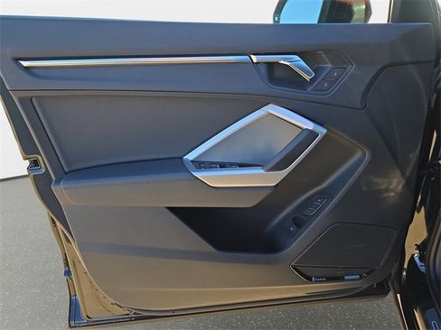 Certified 2024 Audi Q3 2.0T Premium Plus image 30