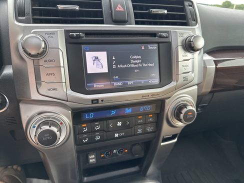 Used 2017 Toyota 4Runner Limited image 9