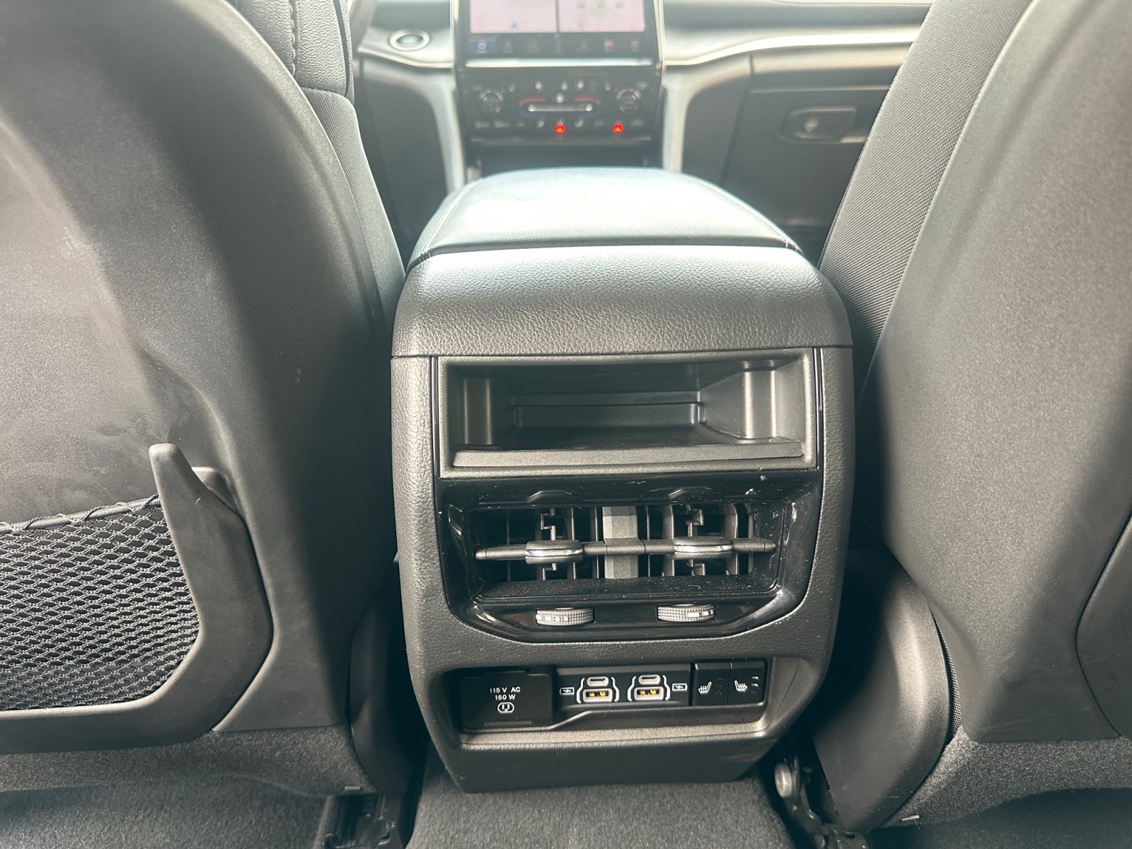 Used 2023 Jeep Grand Cherokee 4WD 4xe w/ Luxury Tech Group II image 17