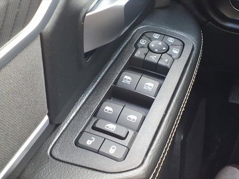 Used 2025 RAM 2500 Big Horn image 10