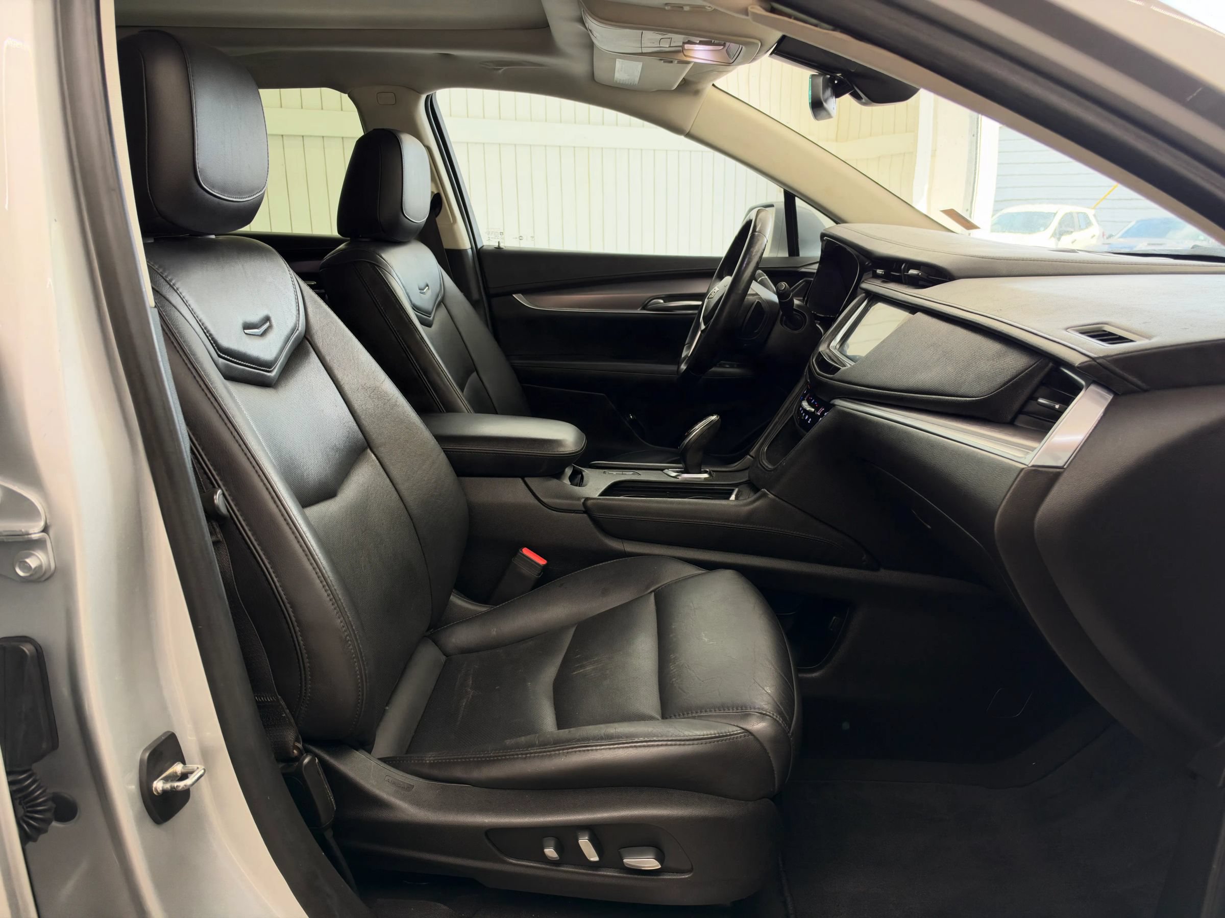 Used 2018 Cadillac XT5 Premium Luxury FWD image 10