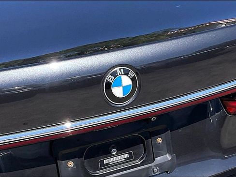 Used 2022 BMW 750i xDrive w/ Executive Package AWD/4WD image 24