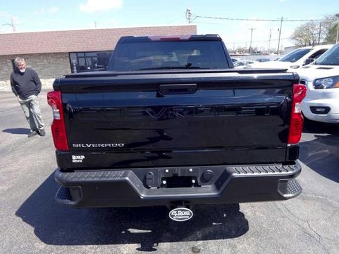 Used 2022 Chevrolet Silverado 1500 W/T w/ WT Value Package image 6