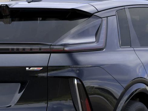 New 2026 Cadillac Lyriq V AWD/4WD image 11