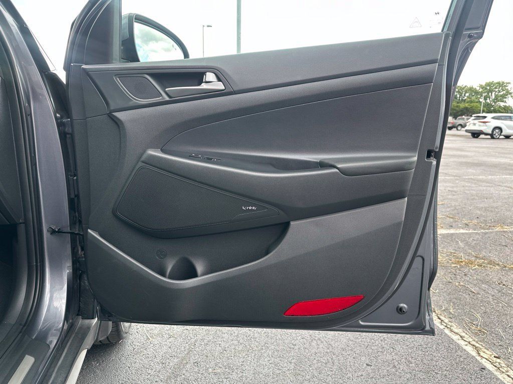 Used 2018 Hyundai Tucson Limited w/ Cargo Package FWD image 10