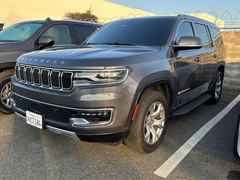 Used 2022 Jeep Wagoneer Series II image 4