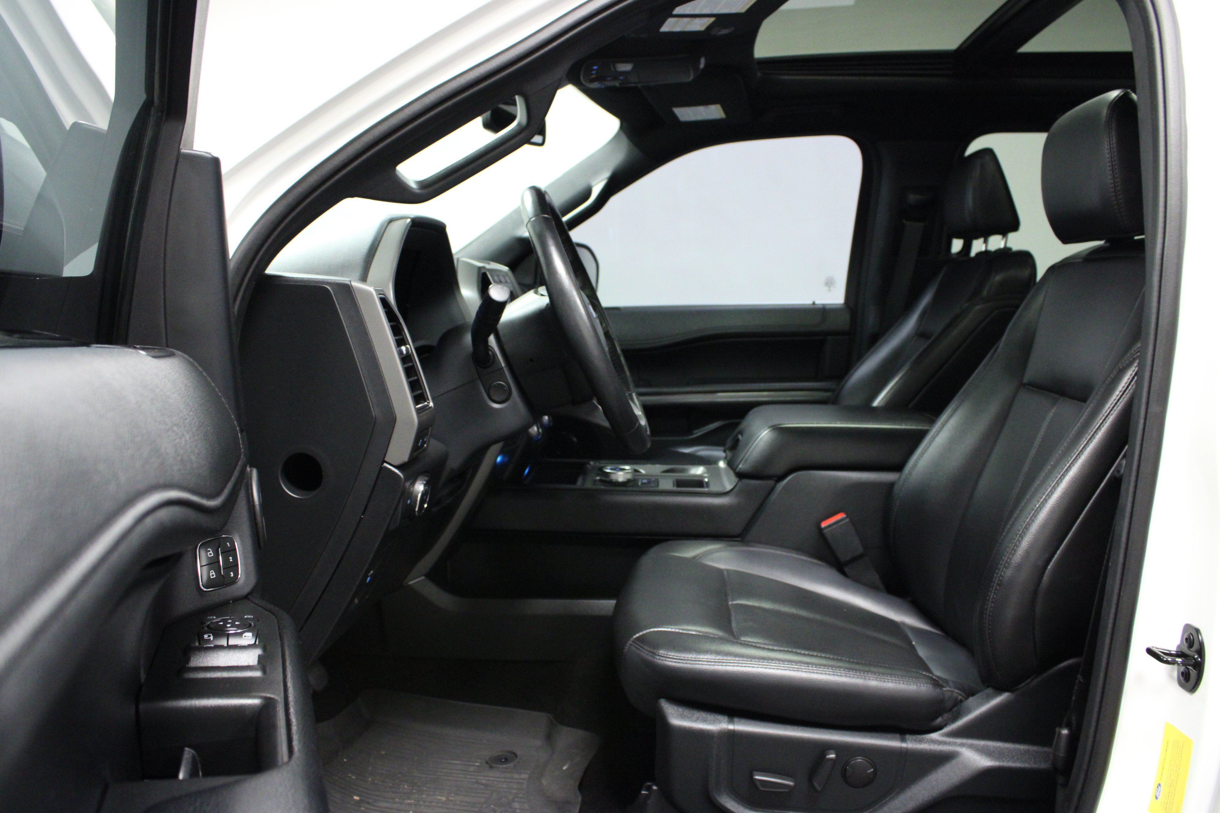 Used 2021 Ford Expedition XLT RWD image 12
