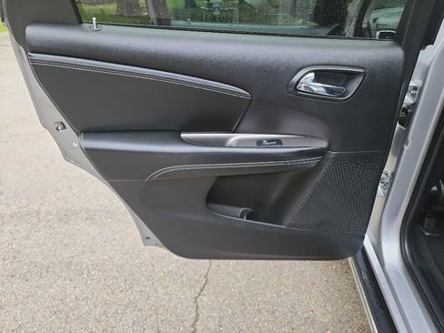 Used 2017 Dodge Journey Crossroad FWD image 25