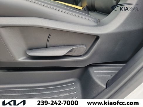 New 2027 Kia Telluride LX FWD image 13