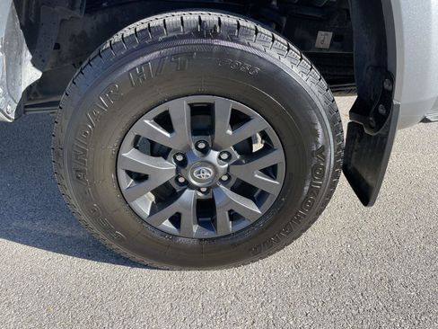 Used 2022 Toyota Tacoma SR5 image 36