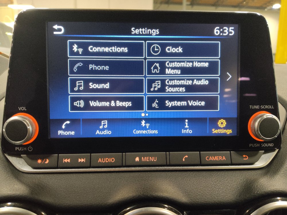 Used 2024 Nissan Sentra SV FWD image 25