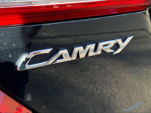 Used 2012 Toyota Camry LE image 28