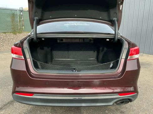 Used 2018 Kia Optima EX w/ Premium Package image 19