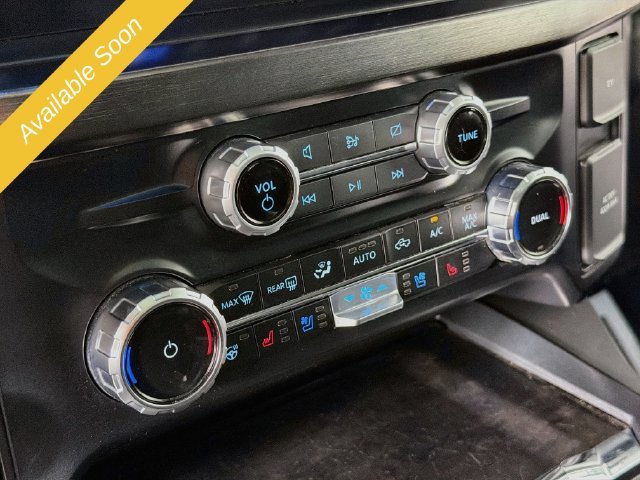 Used 2023 Ford F250 Lariat w/ Lariat Ultimate Package AWD/4WD image 16