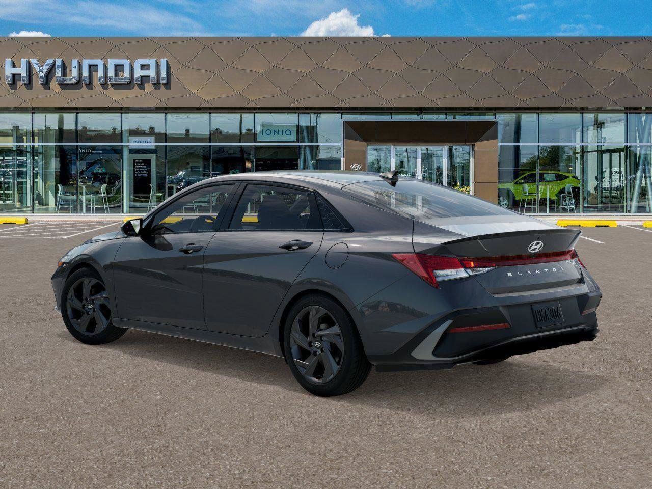 New 2026 Hyundai Elantra SEL Sport FWD image 22