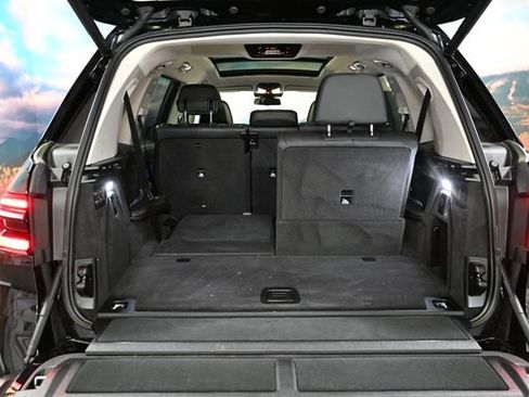 Used 2024 BMW X7 xDrive40i w/ Premium Package AWD/4WD image 68