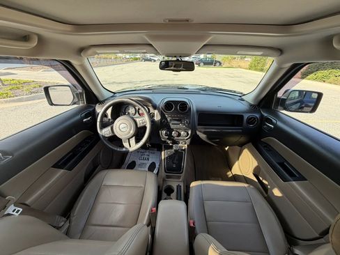 Used 2015 Jeep Patriot High Altitude image 25